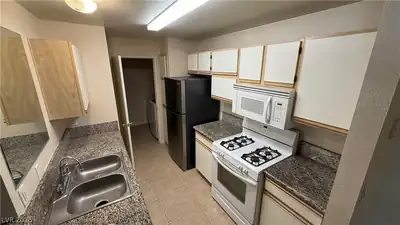 2200 South Fort Apache Road 2236 Kitchen
