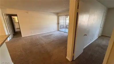 2200 South Fort Apache Road 2236 Living Room