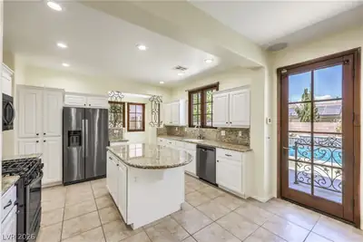 2418 Taragato Avenue, Henderson, NV 89052 Kitchen