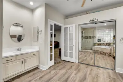 2017 Grafton Avenue, Henderson, NV 89074 Primary Bathroom