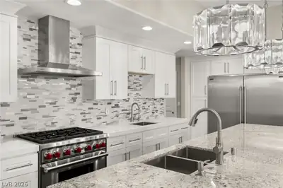 13 Dovetail Circle, Henderson, NV 89014 Kitchen