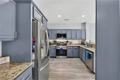 6684 Mojave Blush Drive, Las Vegas, NV 89122 Kitchen