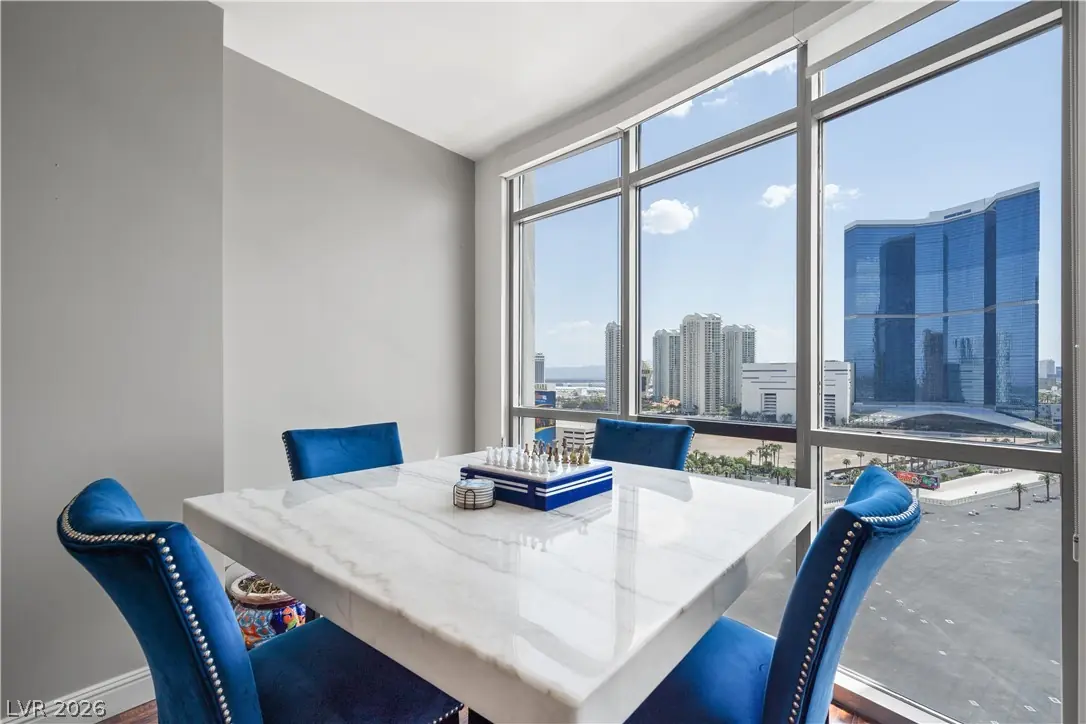 200 West Sahara Avenue 1804