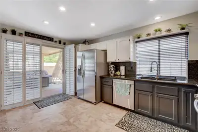 1221 Alderton Lane, Las Vegas, NV 89144 Kitchen