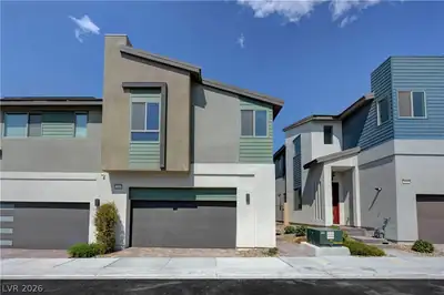 2540 Catallo Street, Henderson, NV 89044 Front of Structure