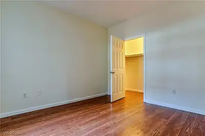 520 Arrowhead Trail 613 Bedroom
