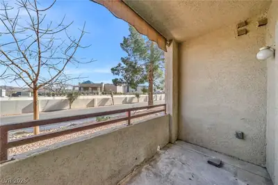 520 Arrowhead Trail 1411 Patio