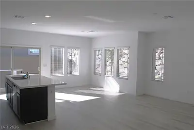 893 Carlton Terrace Lane Living Room