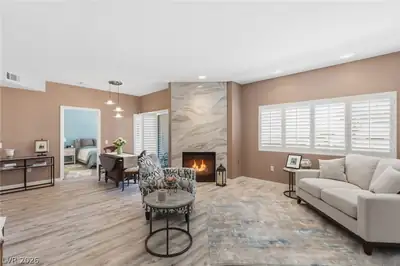 8725 West Flamingo Road 102, Las Vegas