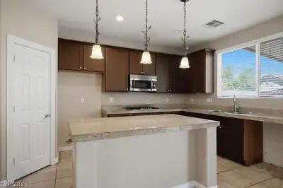9712 Running Rabbit Street, Las Vegas, NV 89143 Kitchen