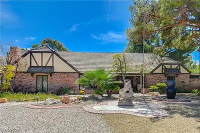 3005 Campbell Circle Las Vegas, NV 89107