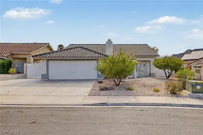 825 Cypress Pines Way, Henderson, NV 89002 Front of Structure