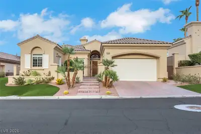 15 Avenida Fiori, Henderson, NV 89011 Front of Structure