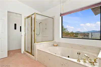 1068 Calico Ridge Drive, Henderson, NV 89011 Primary Bathroom