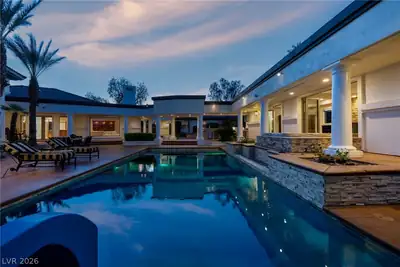 7440 Oak Grove Avenue Las Vegas, NV 89117