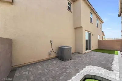 2490 Palizzi Court, Henderson, NV 89044 Yard