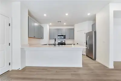 2490 Palizzi Court, Henderson, NV 89044 Kitchen