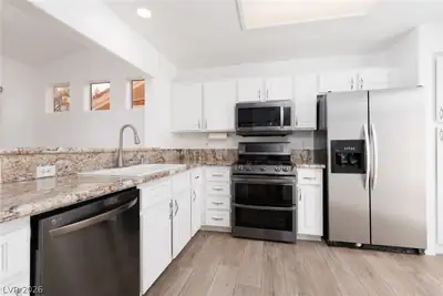 9448 January Drive, Las Vegas, NV 89134 Kitchen