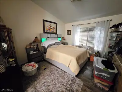 415 Golden State Street Bedroom