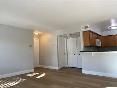 3145 East Flamingo Road 1041 Kitchen