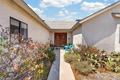 8075 Sally Street, Las Vegas, NV 89166 Entrance Foyer