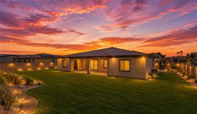 2669 Pioneer Estates Court, Las Vegas, NV 89117 Yard