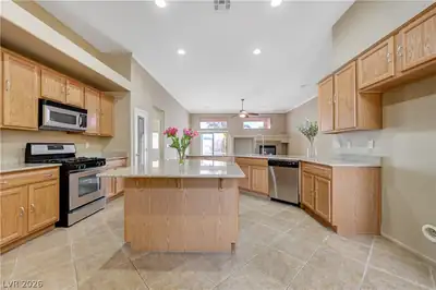 916 Kevin Baker Avenue, North Las Vegas, NV 89086 Kitchen