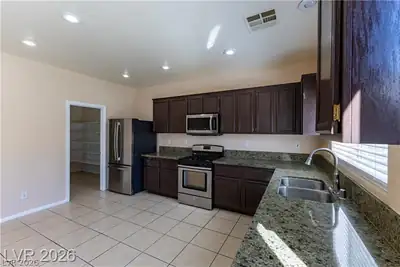 5009 Granite Creek Court, Las Vegas, NV 89131 Kitchen