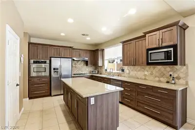 39 Perennial Border Court, Las Vegas, NV 89148 Kitchen
