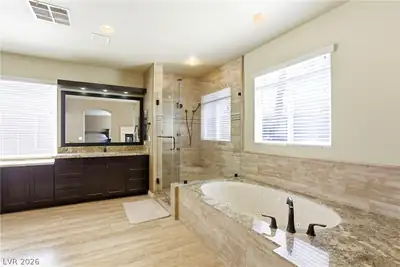39 Perennial Border Court, Las Vegas, NV 89148 Primary Bathroom