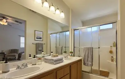 9588 Belle Rich Street, Las Vegas, NV 89123 Primary Bathroom