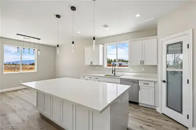 1520 East Cavalry Street Kitchen