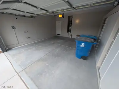 4741 Leg Horn Court, Las Vegas, NV 89147 Garage