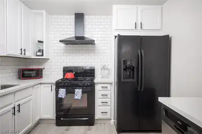 3413 West Delhi Avenue Kitchen
