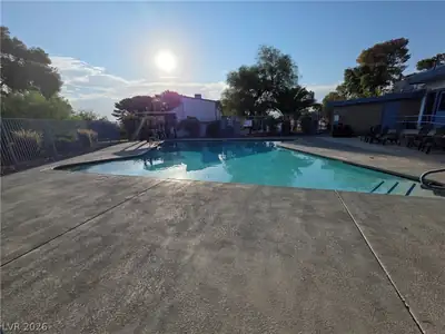 4232 Kona Coast Way, Las Vegas, NV 89121 Pool