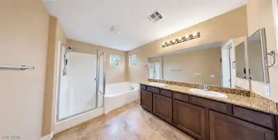 4128 Carol Bailey Avenue, North Las Vegas, NV 89081 Primary Bathroom
