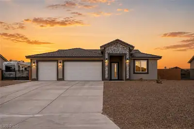 6930 Sandpebble Street, Pahrump