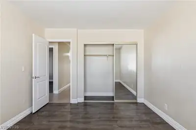 6825 West Oakey Boulevard Bedroom
