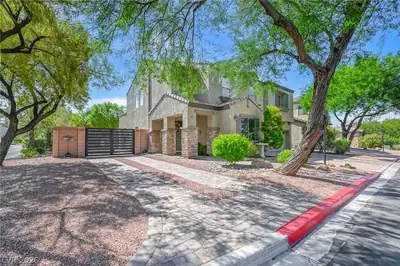 8013 Flambeau Street Las Vegas, NV 89131