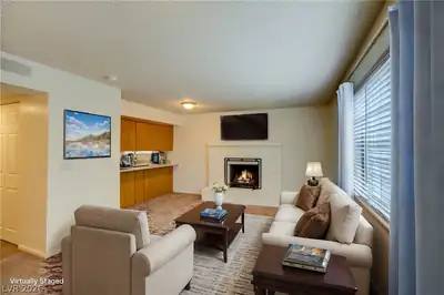 1316 Capri Drive D Living Room