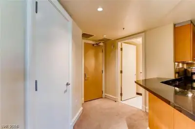 2700 Las Vegas Boulevard 803 Entry
