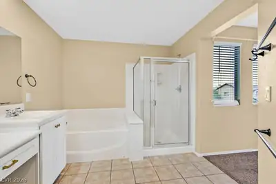 11917 Haven Street, Las Vegas, NV 89183 Primary Bathroom