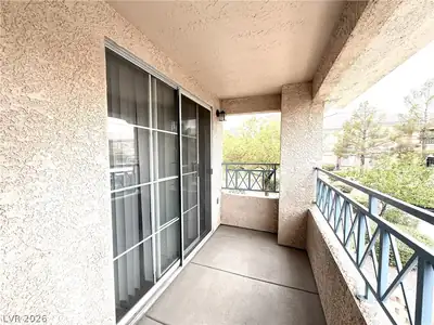 401 Pine Haven Street 206 Patio