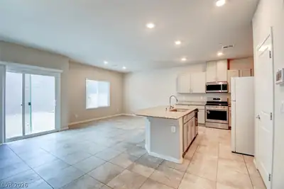 479 Via Renata, Henderson, NV 89044 Kitchen