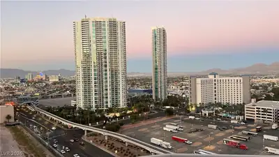 322 Karen Avenue 1201, Las Vegas