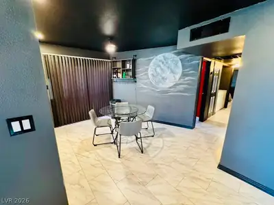 4672 Newton Drive Dining Area