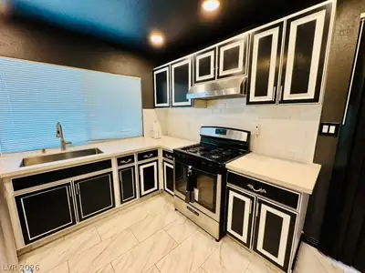 4672 Newton Drive Kitchen