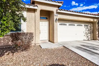 5716 Port Douglas Court, Las Vegas, NV 89113 