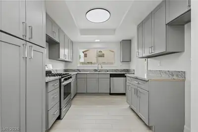 5227 Sepulveda Boulevard, Las Vegas, NV 89118 Kitchen