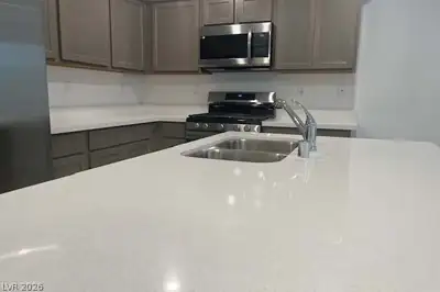 3513 Golden Chariot Avenue Kitchen